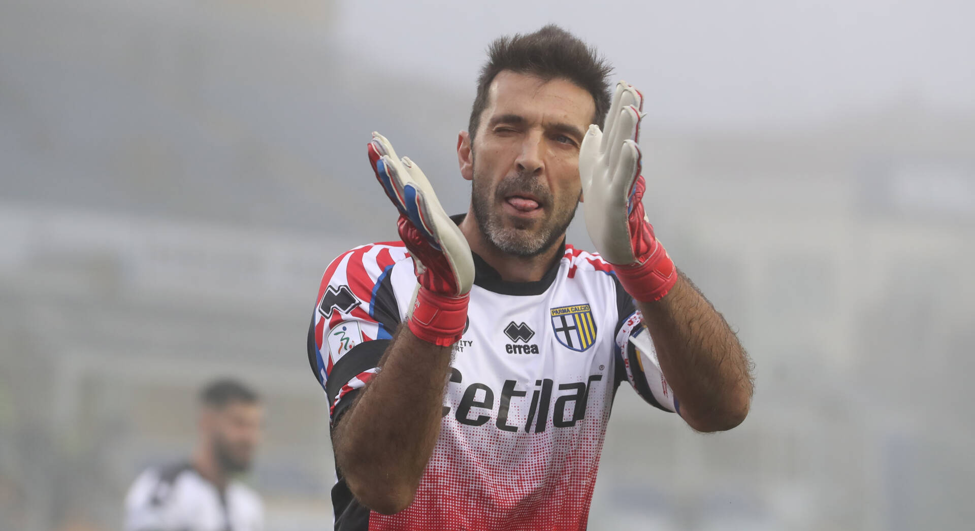 Gianluigi Buffon con la maglia del Parma
