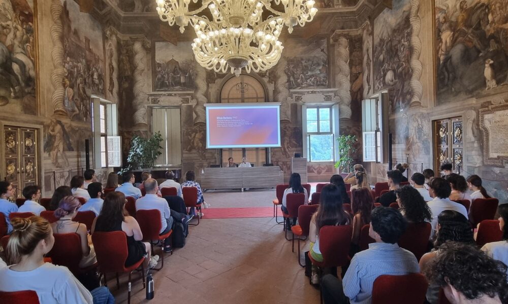 Conclusione di Open Systems nel Salone d’Onore del Castello del Valentino - Exclusive Brands Torino e Politecnico, insieme per un modello di sviluppo sostenibile