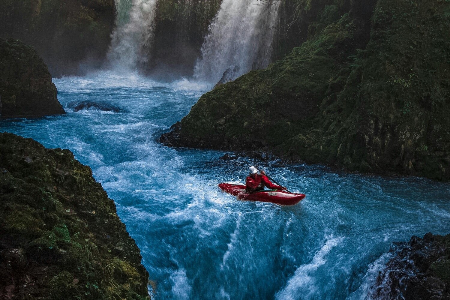 kayak estremo - Gli sport outdoor da provare per chi ama le sfide