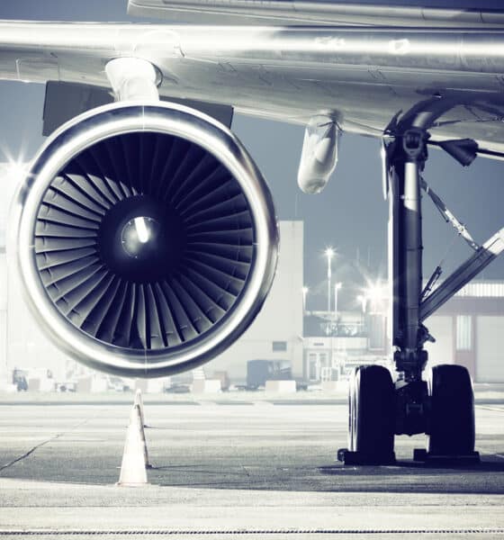 Dettaglio di una turbina di un aereo (© Depositphotos)