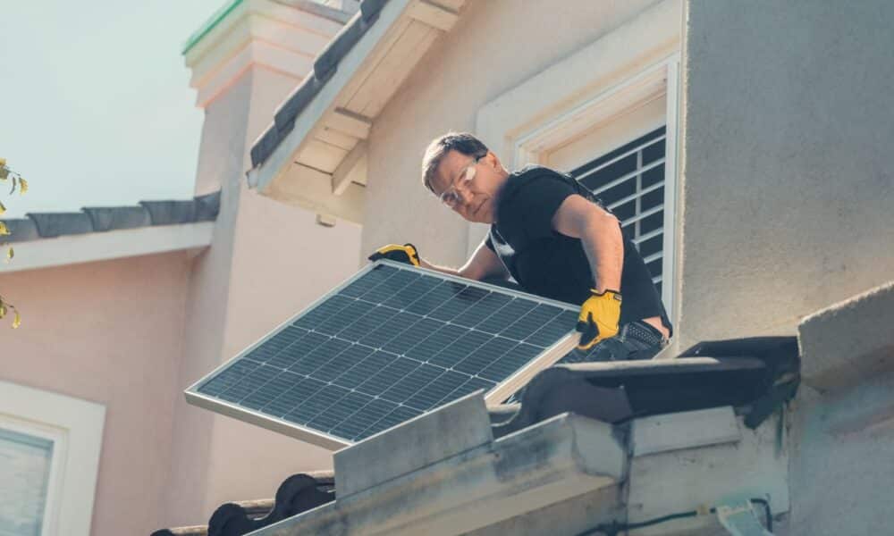 Montaggio di pannelli fotovoltaici